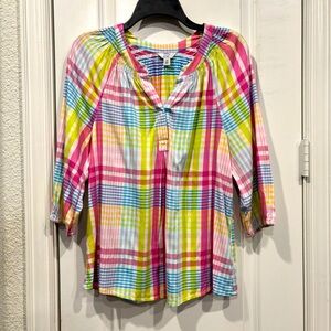 Crown & Ivy Top Womens XS Pink V Neck 3/4 sleeve